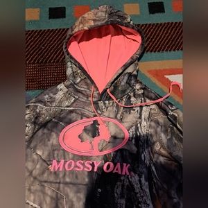 Mossy Oak Size Large Pink and Camo Hoodie